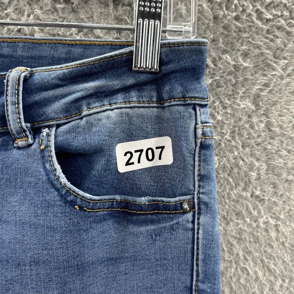Denim Co Jeans Women's 8 Blue Light‎ Wash Denim Distressed Ankle Skinny Jeans